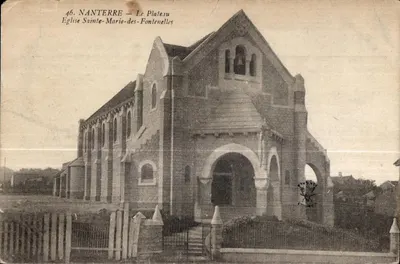 Bilhete postal antigo Nanterre Le Plateau Igreja Santa Maria das Fontenelles