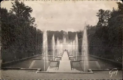 Le Domaine de Sceaux — Les grandes cascades et le Tapis vert — Éditions d'Art Guy