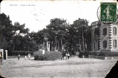 CPA Royan Entree du Parc