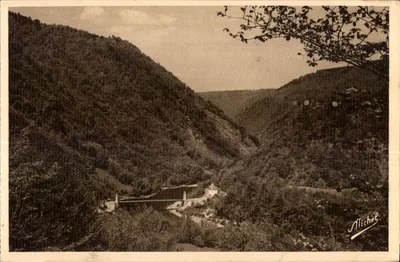 Gorges da Dordogne — Vista do ponte de Eylac — As Edições Héliogravure d'Art Michel, Marcillac-la-Croze (Corrèze)