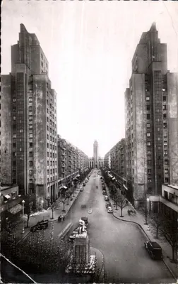 As Torres da Cidade dos Arranha-Céus — Lyon — Edições J. Gellard