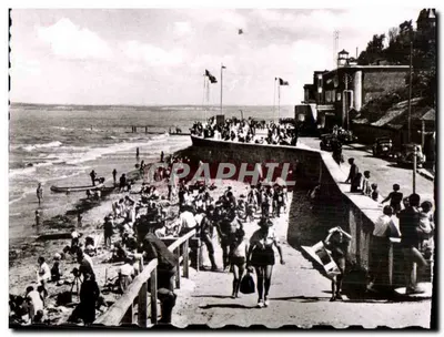 Praia animada — praia e promenade — Graphphil