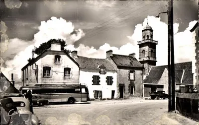 Billiers (Morbihan) — Praça da Igreja — Edições Gaby
