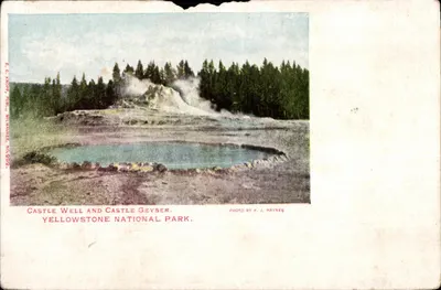 Castelo Well e Castelo Geyser — Parque Nacional de Yellowstone — E. C. KROPY, Publ. Milwaukee, No. 902.
