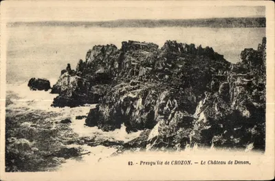 Presqu'île de Crozon — O Castelo de Dinan — G. Artaud, Nantes