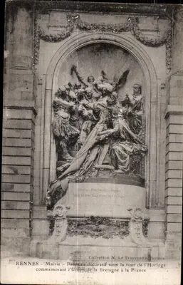 Rennes - Monument commémorant l'Union de la Bretagne à la France — Collection N. Le Trionnaire, Rennes