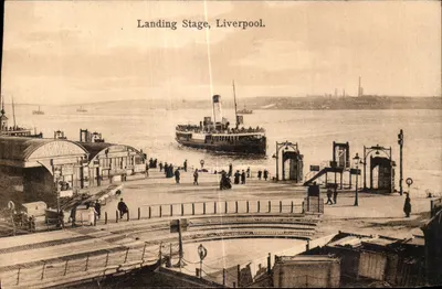 Bilhete postal antigo Estação de Embarque Liverpool