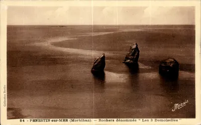 Penestin-sur-Mer (Morbihan) — Rochos denominados « Les 3 Demoiselles » — Mozais