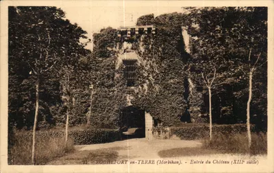 Rochefort-en-Terre (Morbihan) — Entrada do Castelo (século XIII) — G. Artand, Nantes