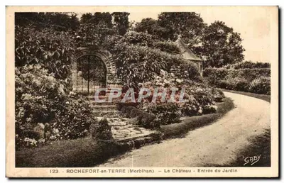 Rochefort-en-Terre (Morbihan) — O Castelo — Entrada do Jardim — Edição Gaby
