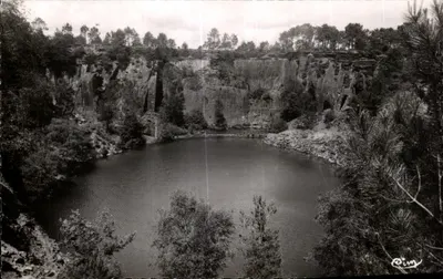 Rochefort-en-Terre — O Lago Azul — Combier Imprimerie (S.-et-L.)