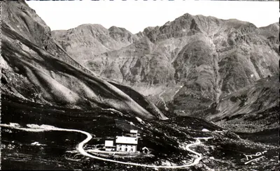 कैलोले के पहाड़ी चोटी (बी-ए) — ऊंचाई 2352 मीटर — एडिशन ब्रुन, बार्सेनेट