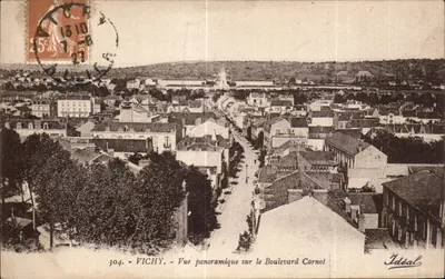 Vichy — Vista panorâmica sobre o Boulevard Carnot — Ideal, n° 304