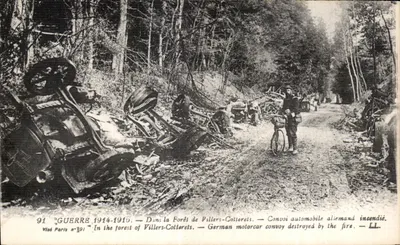 Floresta de Villers-Cotterêts — Convoyo automobilístico alemão incendiado — Wied Paris n°91