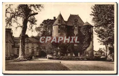 Vig-sur-Aisne — O Donjon e o Castelo (vista tirada da Cour) — Fot. Henri Eauboue, Toulouse