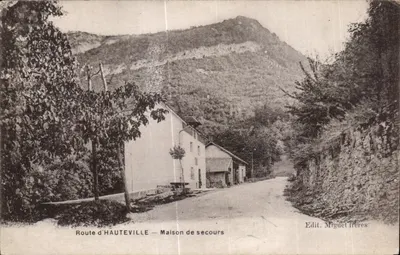 Rodovia d'HAUTEVILLE — Casa de socorro — Edit. Miguel Irères