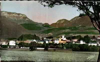 GEX (Alt. 600 m.) — Vista geral e a Faucille (1323 m.) — Edição de Arte Andrés, Grenoble