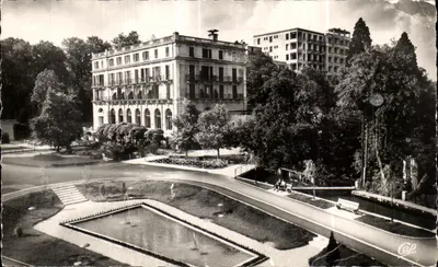 Bilhete postal antigo Divenne les Bains La Place et les Grands Hotel