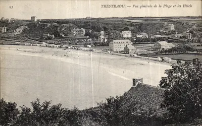 TRESTRAOU — Vista geral da Praia e os Hotéis — n°93