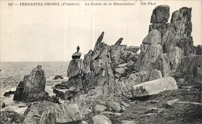 TREGASTEL-PRIMEL (Finistère) — A Ponta da Decapitação — ND Phot.