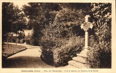 Pellevoisin (Indre) — Parque da Hermitage — 1ª e 2ª estação do Caminho da Cruz