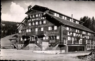 Hotel Le Week-End — Les Gets (Haute-Savoie) — Éditions Photographiques TANSOL
