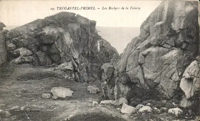 Trégastel-Primel — Les Rochers de la Falaise — J. Sotoléd, Rennes