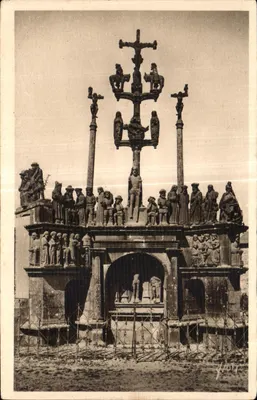 O Calvaire de Plougastral-Daoulas — Bretagne — Edições de Arte Yvonne, Paris