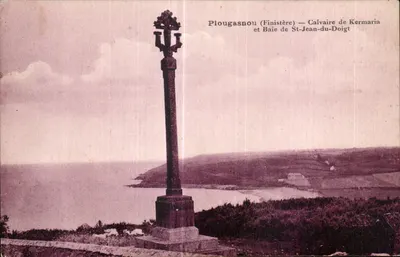 Plougasnou (Finistère) — Calvário de Kermaria e Baía de Saint-Jean-du-Doigt