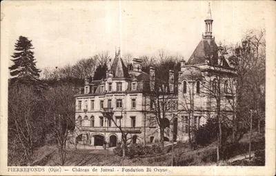 Pierrefonds (Oise) — Zamek Jonval — Fundacja Bi Oxyne — Foto P. Dacles, Pierrefonds