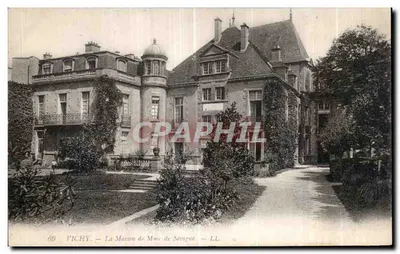 Vichy — A Casa da Sra. de Sévigné — LL