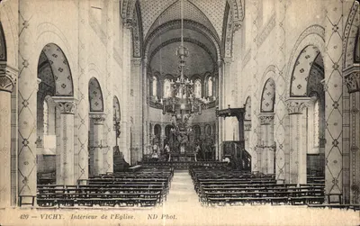 Vichy — Interior da Igreja — ND Phot. n°420