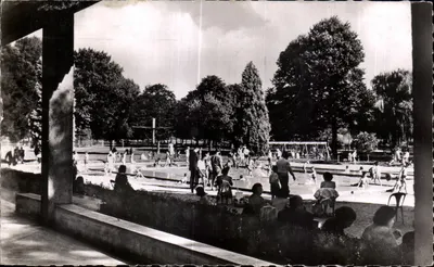 Vichy — Le Jardin d'Enfants — Éditions du Globe