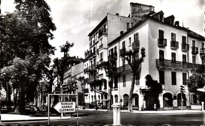 Hotel Les Charmilles — Vichy — editor PHOTO VERITABLE