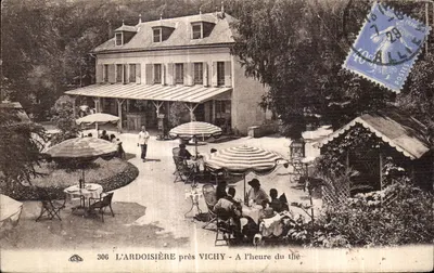 L'Ardoisière près Vichy — À l'heure du thé — n° 306