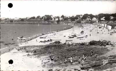 A Praia em Lancieux — visão da baía e banhistas — Cie des Arts Photomécaniques, 565