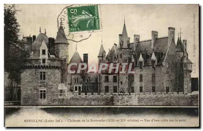 Missillac (Loire-Inf.) — Castelo da Bretesche (séculos XIII e XV) — Vista geral do parque
