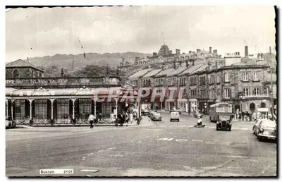 Buxton — vista da praça com o Midland Bank — editor Buxton 27929