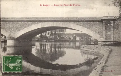 Lagny — Sob o Ponte de Pedra — Coleção R. F.