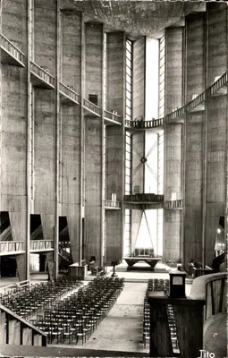 Intérieur de l'Église Notre-Dame — Royan — Photo Tito