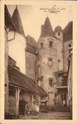 Arnay-le-Duc (Côte-d'Or) — As Velhas Torres — Editor: G. Aravin