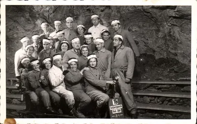 Grupo de mineiros — Salzbergwerk Bad Ischl — editor M. Theresia Stollen