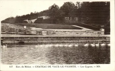 Env. de Melun — Castelo de Vaux-le-Vicomte — Os Cisnes — ND.