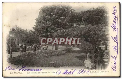 Le Havre — Les Jardins de l'Hôtel de Ville — ND. Phot.