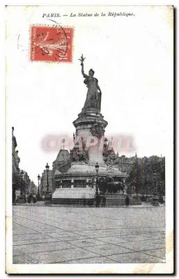 Paris — A Estátua da República — Editor não identificável, número de série não visível