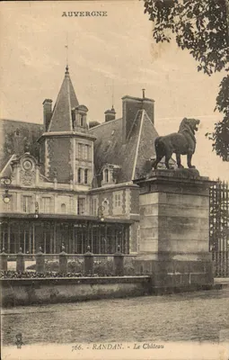 Randan - O Castelo — estátua do leão — Auvergne, editor Auvergne, n° 766