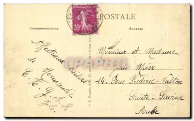 Trouville — Algemene uitzicht richting Deauville, rechts, het Casino — Achterkant