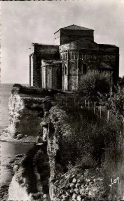 Igreja de São Miguel d'Arce — vista do mar — J. Lion