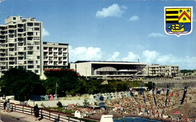 Royan — Plage de Foncillon et Palais des Congrès — ARUM-ÉDITIONS