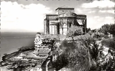 Igreja romana de Talmont — Monumento histórico (século XI) — Gaby